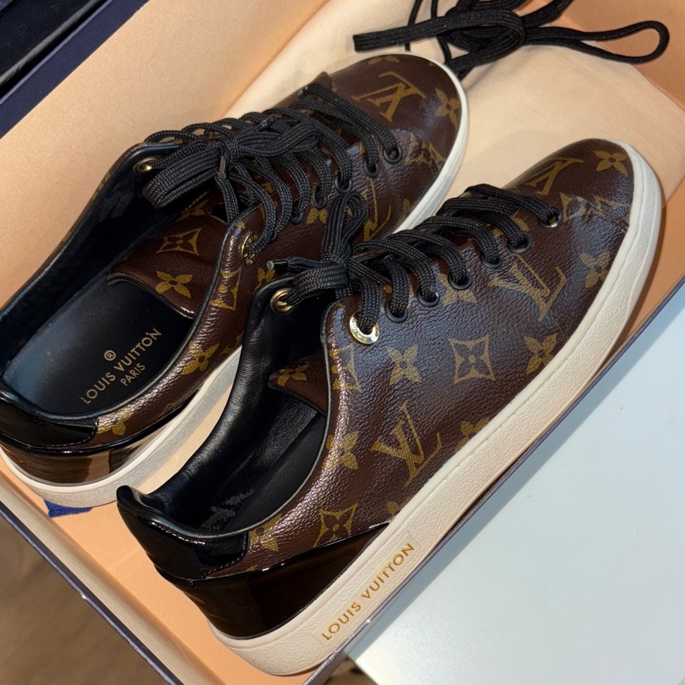 Louis Vuitton women’s Black and Brown Sneakers